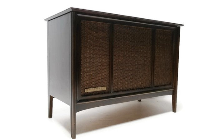 **SOLD OUT** MOTOROLA 3-Channel Stereophonic High Fidelity Record Changer Player Stereo Console - Bluetooth The Vintedge Co.