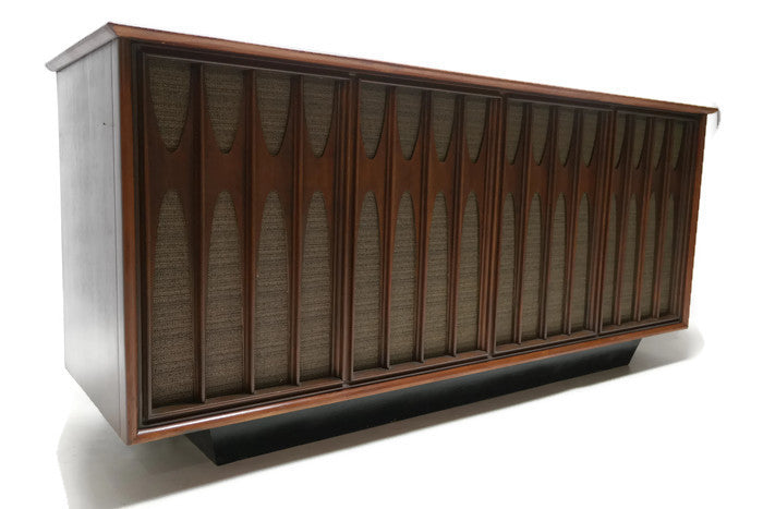 **SOLD OUT** RCA BRASILIA/COFFEY Mid Century Record Player Changer AM|FM Stereo Console - Bluetooth The Vintedge Co.
