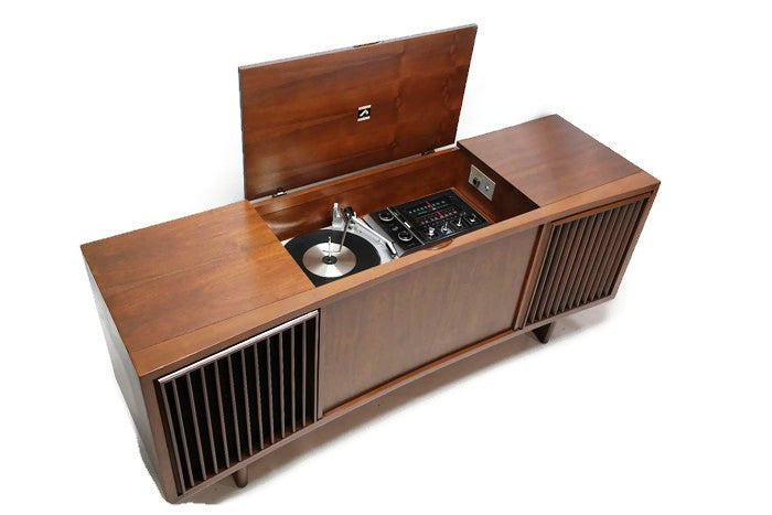 **SOLD OUT**  RCA Mid Century Curved Front Record Player Changer Stereo Console - Bluetooth The Vintedge Co.