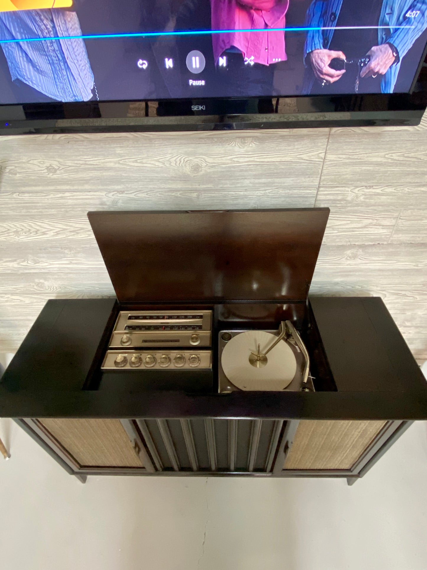 **SOLD OUT**  MOTOROLA 3-Channel Mid Century 60s Vintage Stereo Console AM FM Bluetooth Alexa The Vintedge Co.