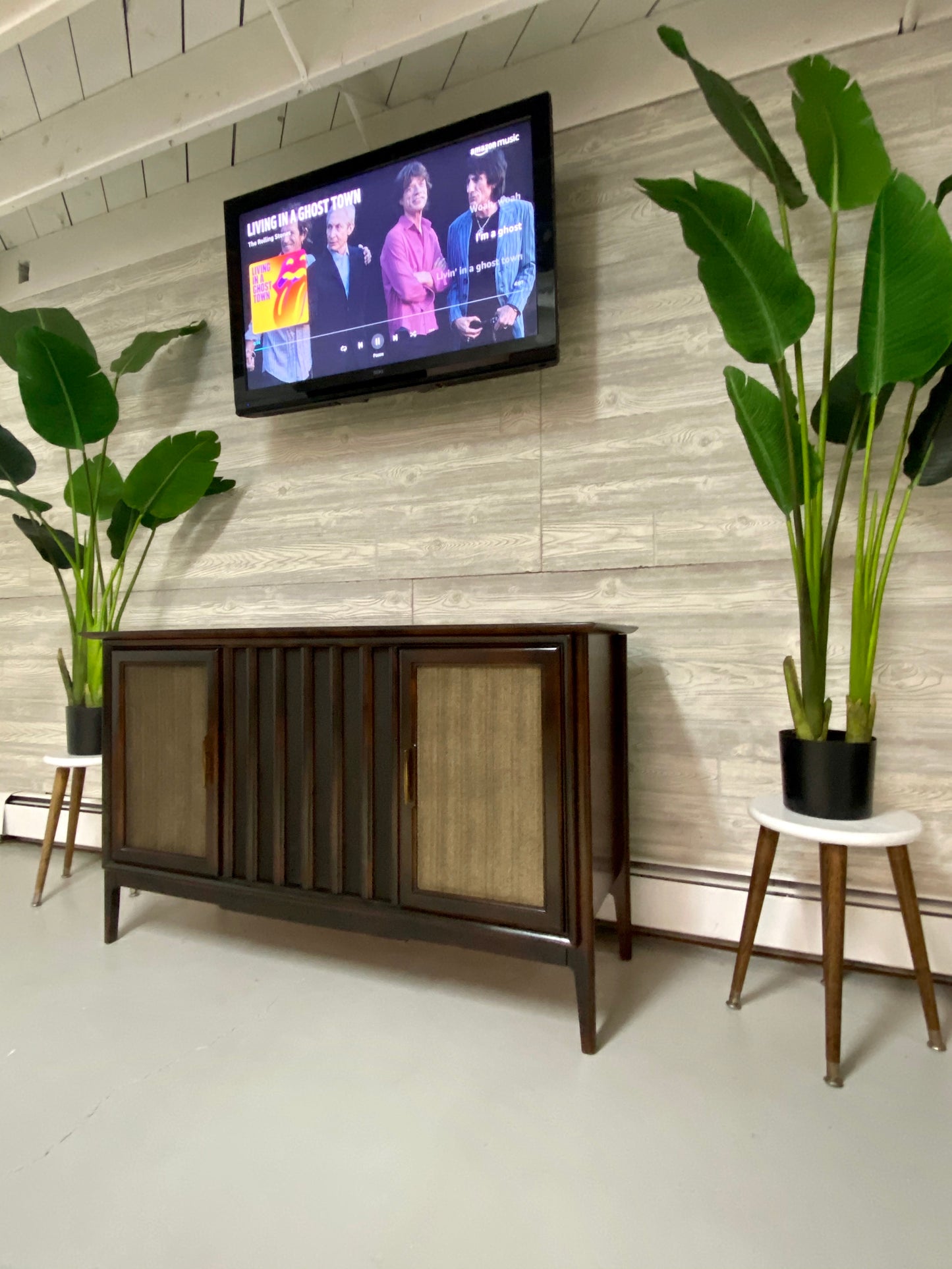 **SOLD OUT**  MOTOROLA 3-Channel Mid Century 60s Vintage Stereo Console AM FM Bluetooth Alexa The Vintedge Co.