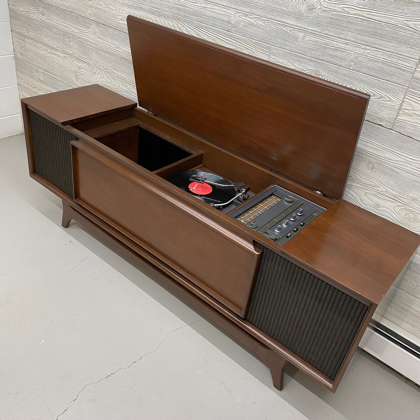 SOLD OUT!!! GE General Electric Mid Century Long and Low Stereo Console Record Player Changer AM FM Bluetooth The Vintedge Co.