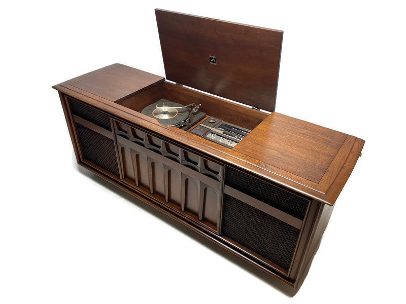 **SOLD OUT** RCA DELUXE Mid Century Stereo Console Record Player Changer AM FM Bluetooth The Vintedge Co.