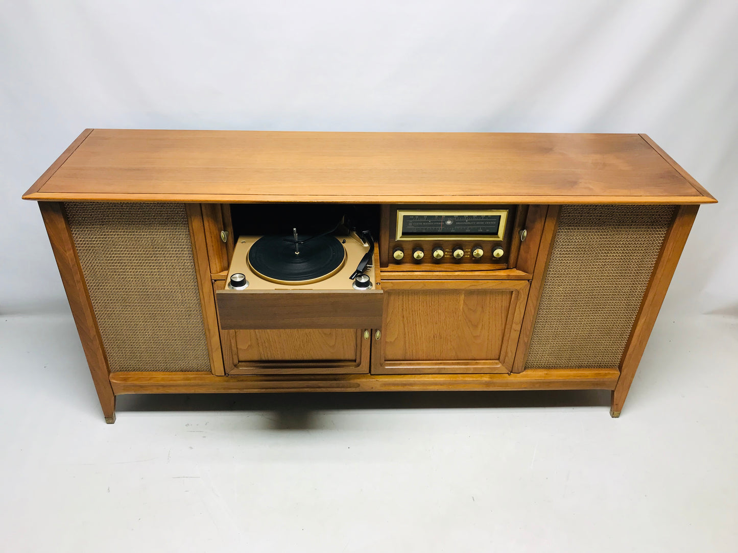 **SOLD OUT** CURTIS MATHES Vintage Record Player Changer Stereo Console AM FM Bluetooth Alexa The Vintedge Co.