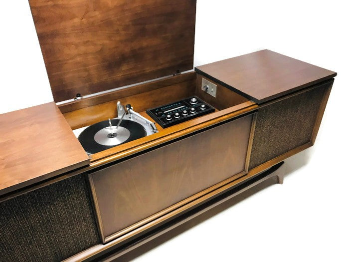 **SOLD OUT** RCA Long and Low DELUXE Vintage Record Player Changer Stereo Console AM FM Bluetooth Alexa The Vintedge Co.