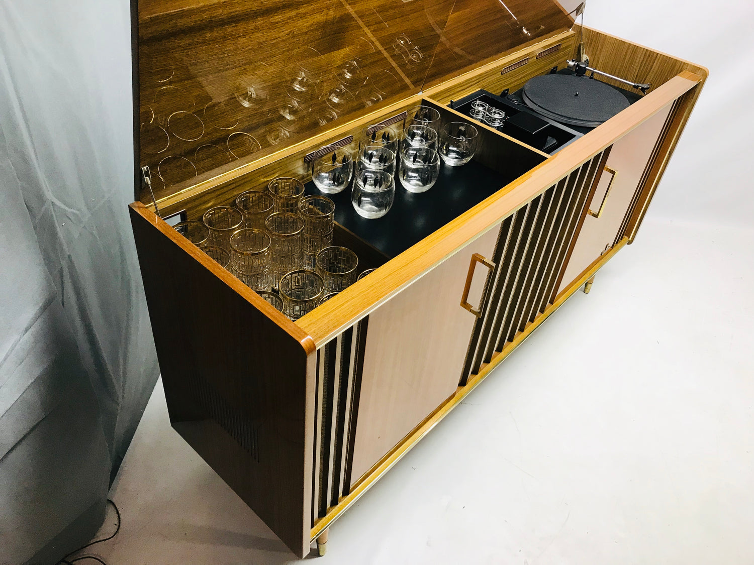 **SOLD OUT** VintedgeCo™ - TURNTABLE READY SERIES - GRUNDIG 60s Mid Century Stereo Console DRY Whiskey BAR Turntable Record Player Cabinet Bluetooth The Vintedge Co.