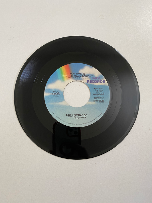 Guy Lombardo and his Royal Canadians - Auld Lang Syne | 45 The Vintedge Co.