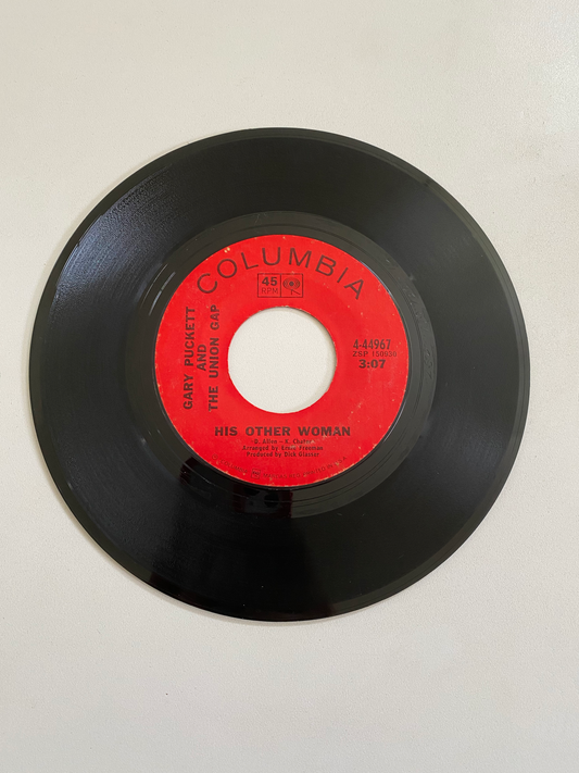 Gary Puckett and The Union Gap - This Girl is a Woman Now | 45 The Vintedge Co.
