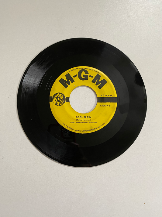 Lionel Hampton and his Orchestra - I Can't Believe You're in Love With Me | 45 The Vintedge Co.