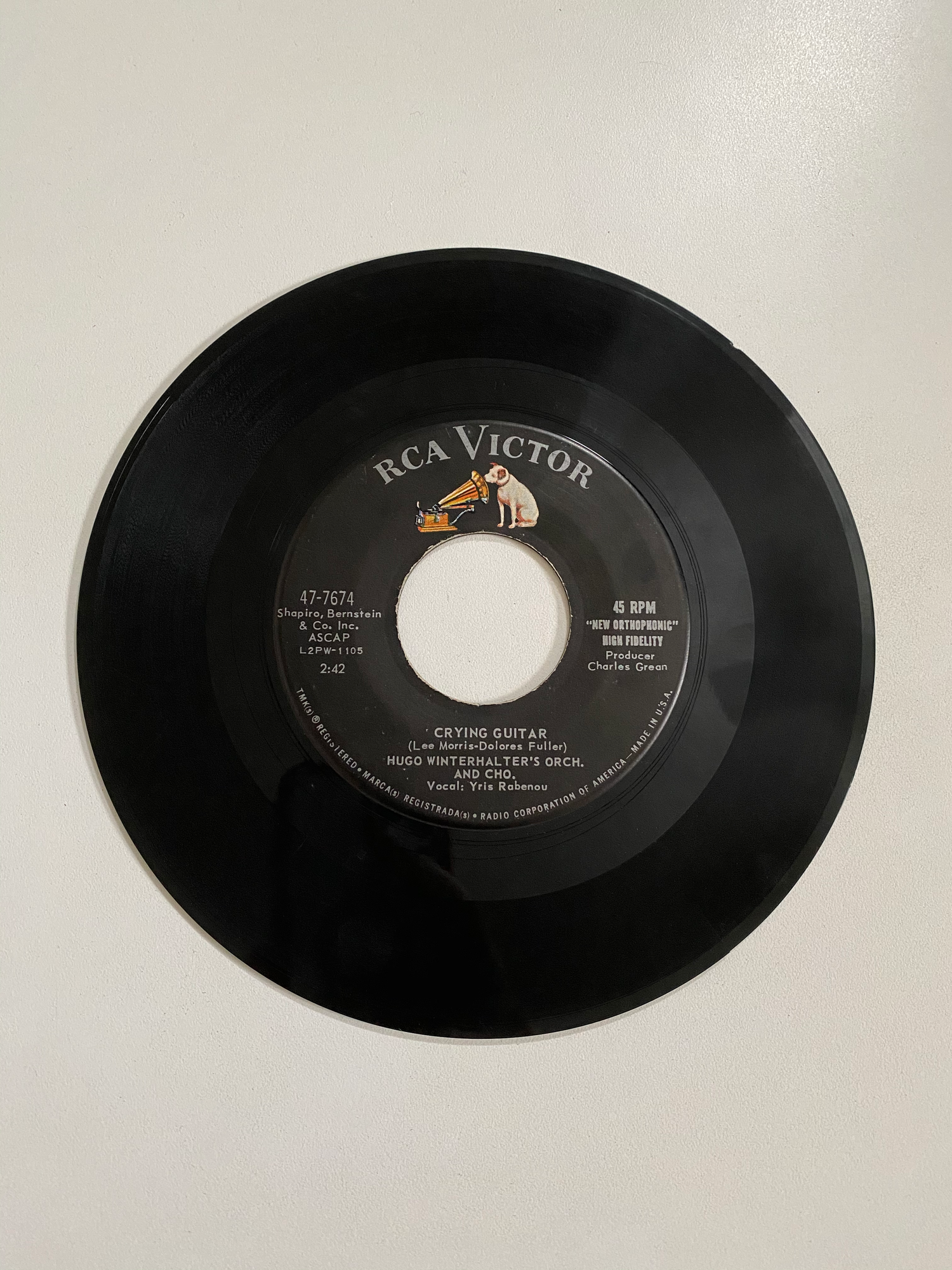 Hugo Winterhalter's Orchestra and Choir - Hide Me in Your Arms | 45 The Vintedge Co.