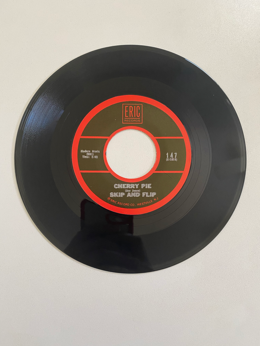 Skip and Flip - It Was I | 45 The Vintedge Co.