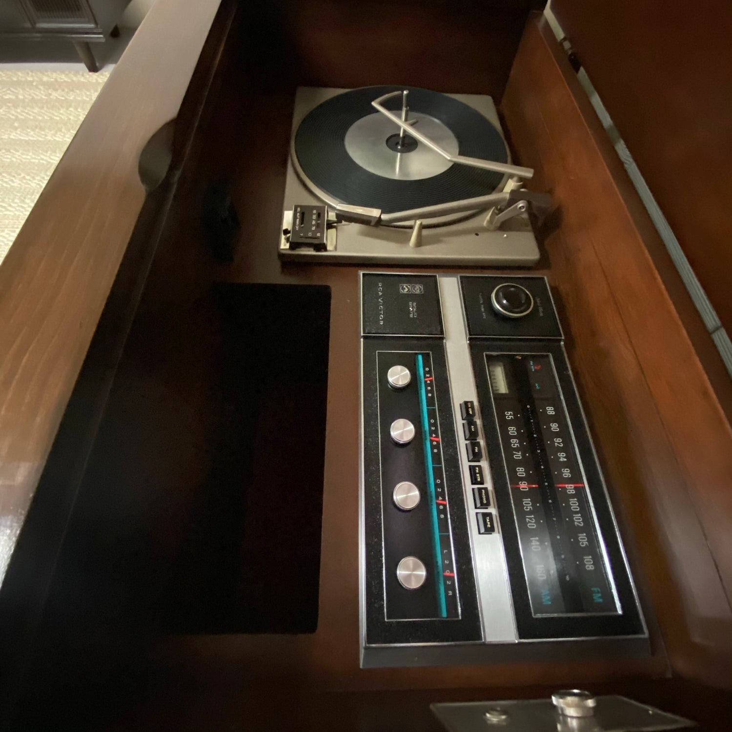 SOLD OUT **** RCA NEW VISTA VICTROLA **** BRASILIA Style Mid Century Modern Record Player Changer Stereo Console Bluetooth AM/FM Alexa The Vintedge Co.
