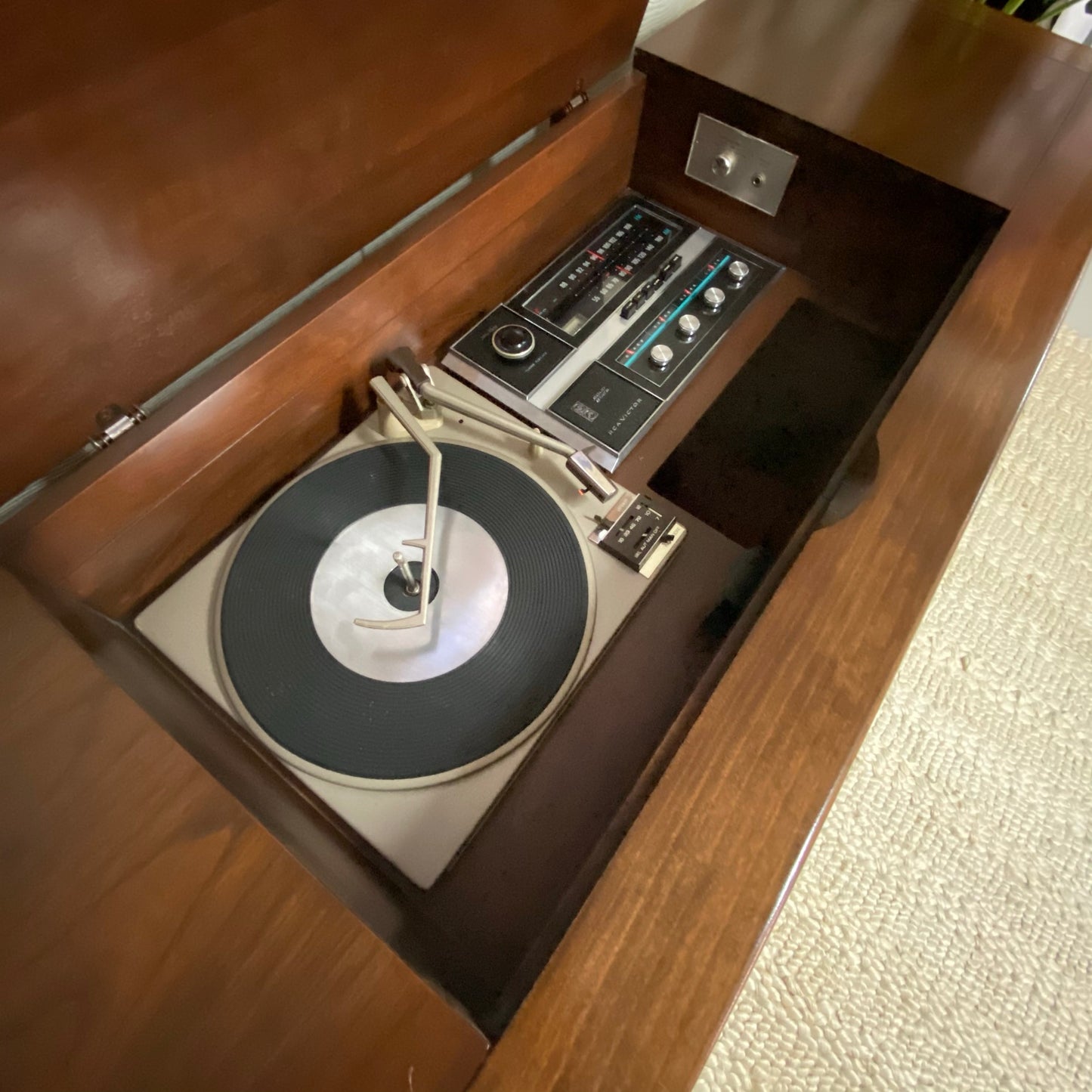 SOLD OUT **** RCA NEW VISTA VICTROLA **** BRASILIA Style Mid Century Modern Record Player Changer Stereo Console Bluetooth AM/FM Alexa The Vintedge Co.