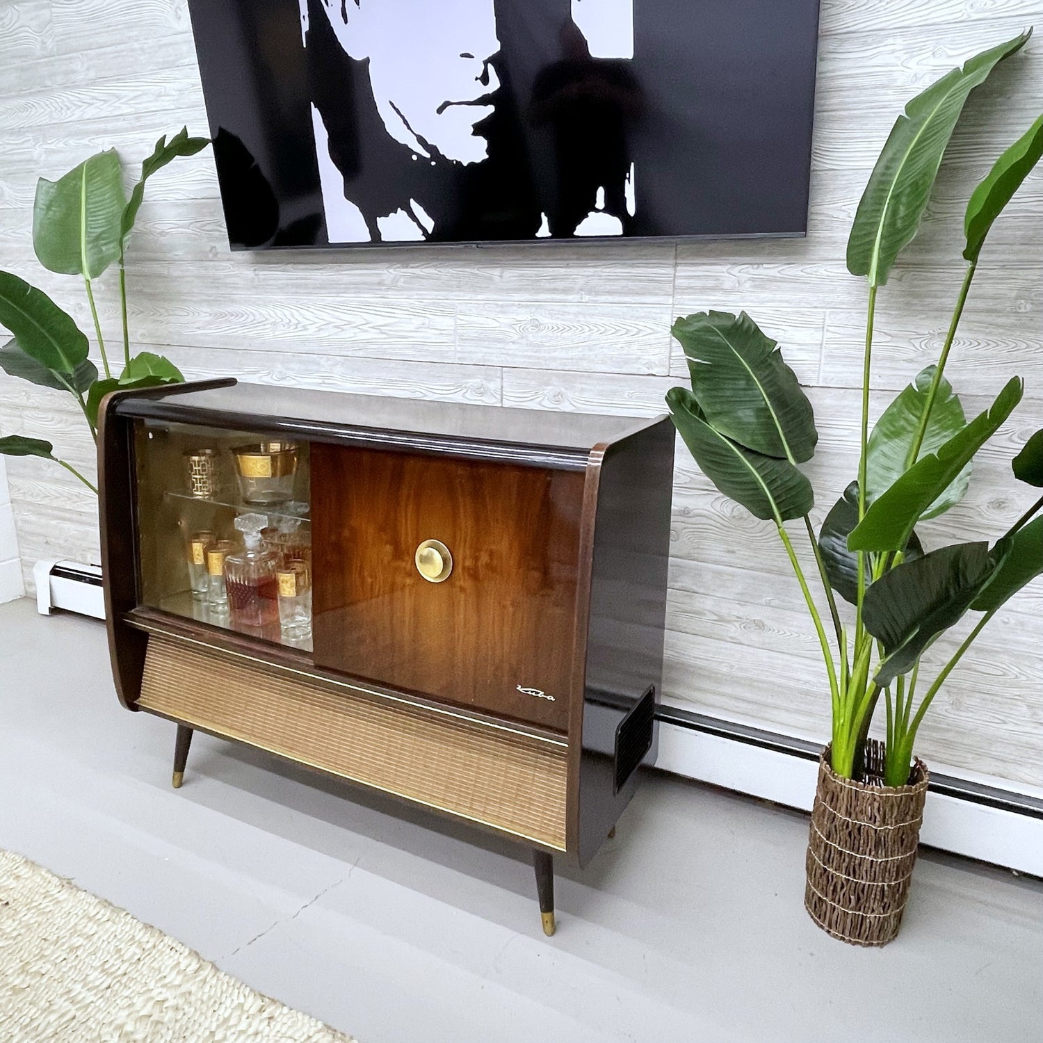 KUBA 50s Mid Century Stereo Console Record Player Changer w/Whiskey Bar Cabinet - AM FM Bluetooth Alexa The Vintedge Co.