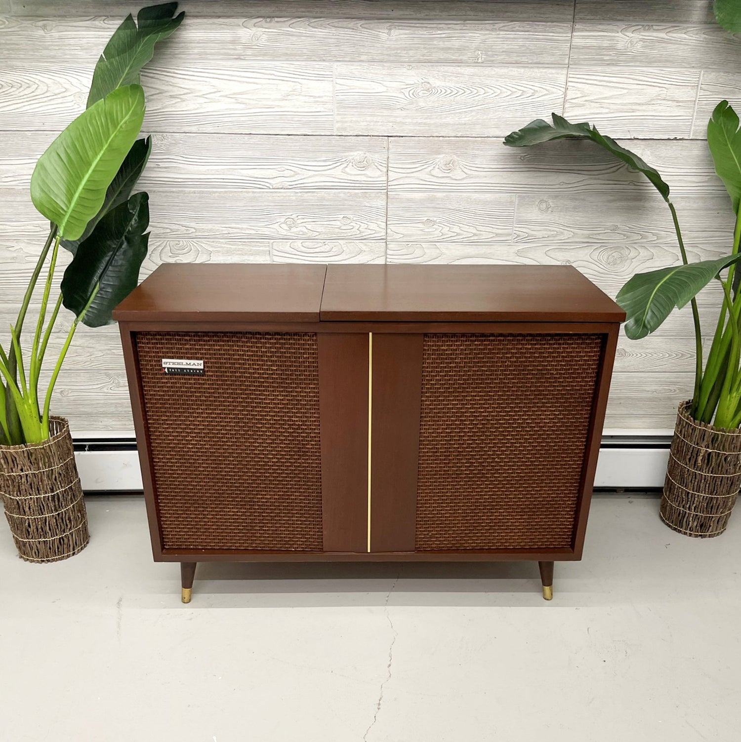 SOLD OUT!!! STEELMAN Mid Century Stereo Console Record Player Changer AM FM Bluetooth Alexa The Vintedge Co.