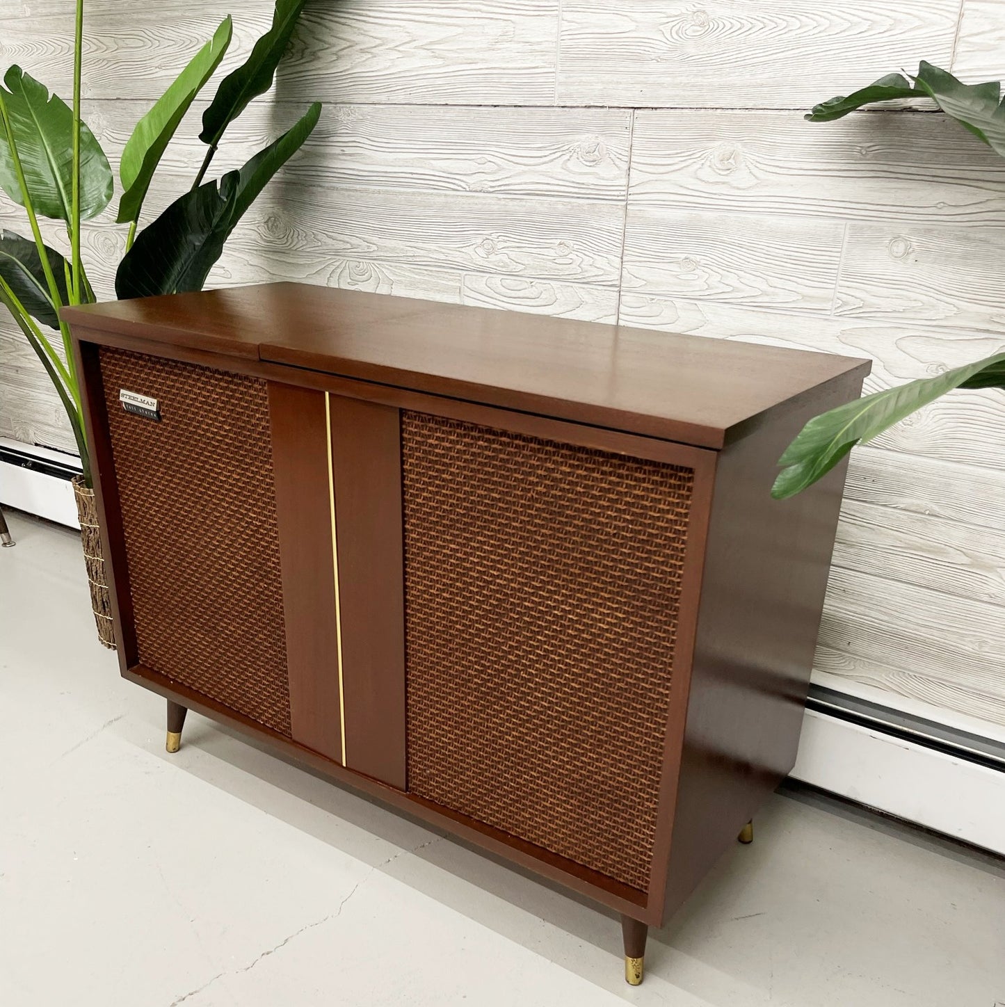 SOLD OUT!!! STEELMAN Mid Century Stereo Console Record Player Changer AM FM Bluetooth Alexa The Vintedge Co.