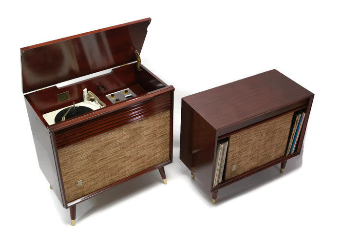 **SOLD OUT** SILVERTONE 2-Piece Record Player Changer Stereo Console with Extension Speaker The Vintedge Co.