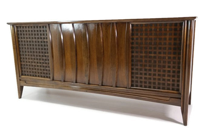 **SOLD OUT**  DuMONT Mid Century Vintage Record Player Changer Stereo Console The Vintedge Co.