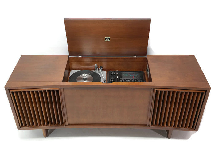 **SOLD OUT**  RCA Mid Century Curved Front Record Player Changer Stereo Console The Vintedge Co.