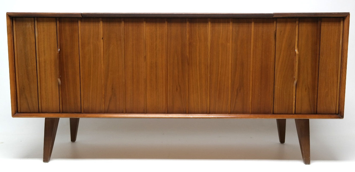 Mid Century Stereo Console  Zenith - Bluetooth -  FM Tuner - Record Changer FULLY RESTORED The Vintedge Co.