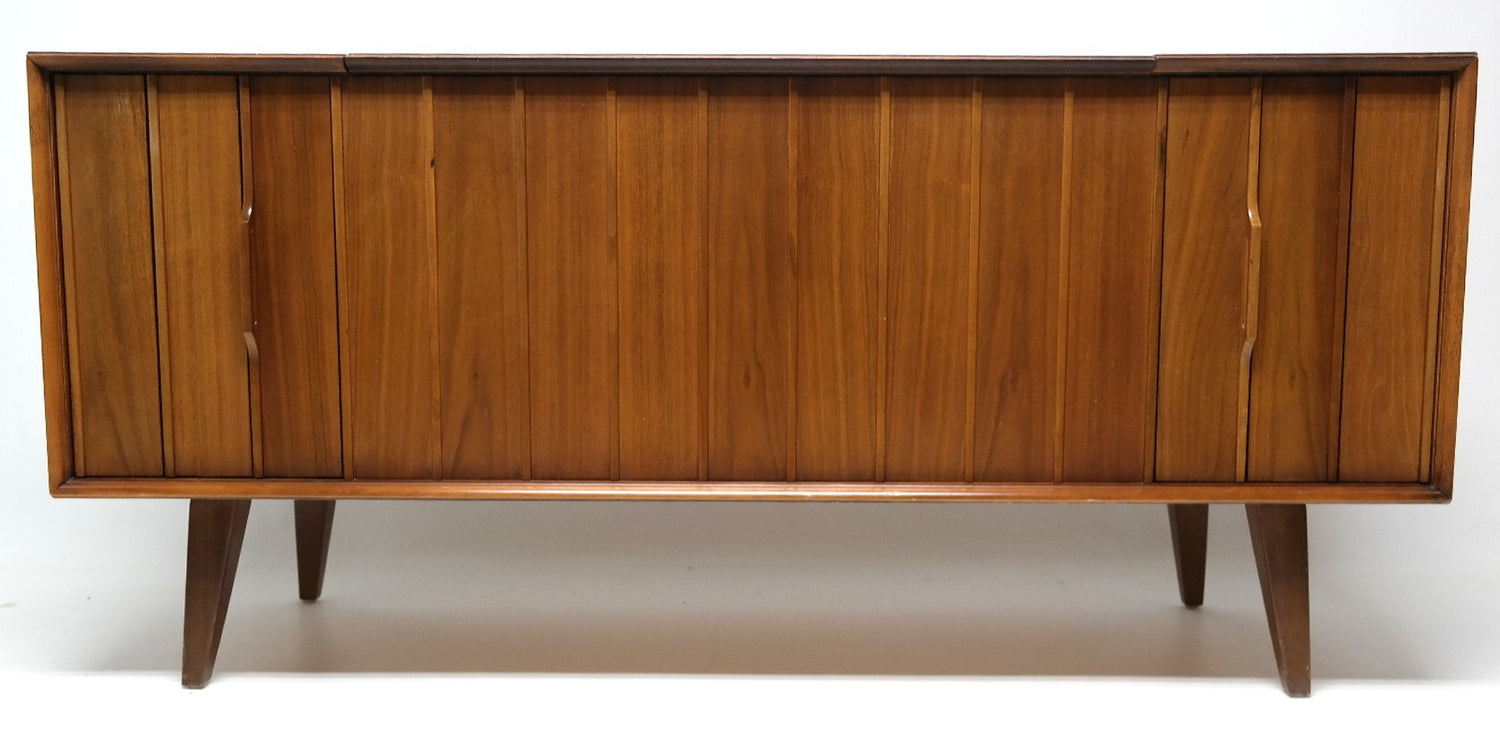 Mid Century Stereo Console  Zenith - Bluetooth -  FM Tuner - Record Changer FULLY RESTORED The Vintedge Co.
