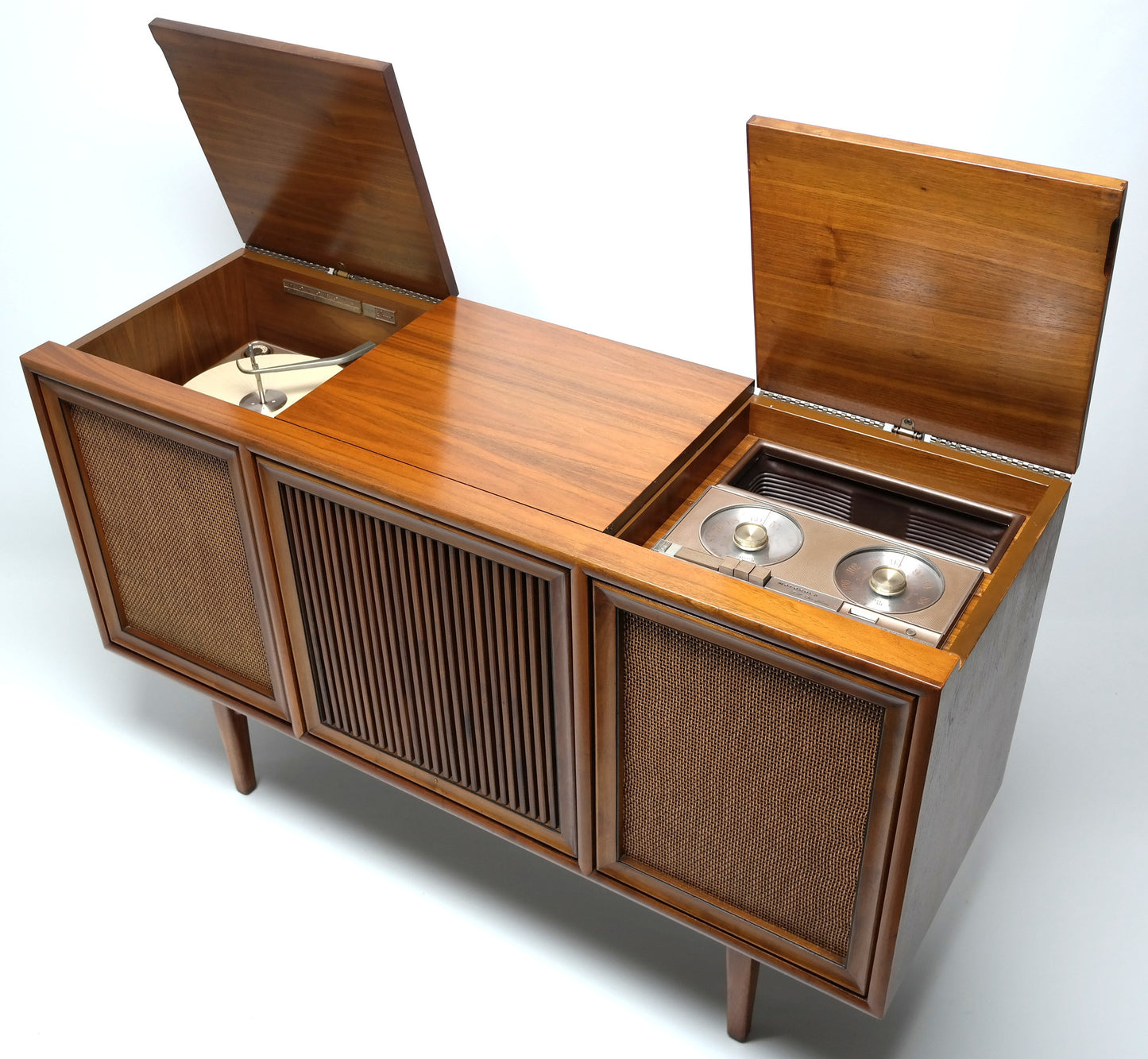 Mid Century Modern Stereo Console By Motorola Record Changer - AM/FM- Tuner - Bluetooth The Vintedge Co.