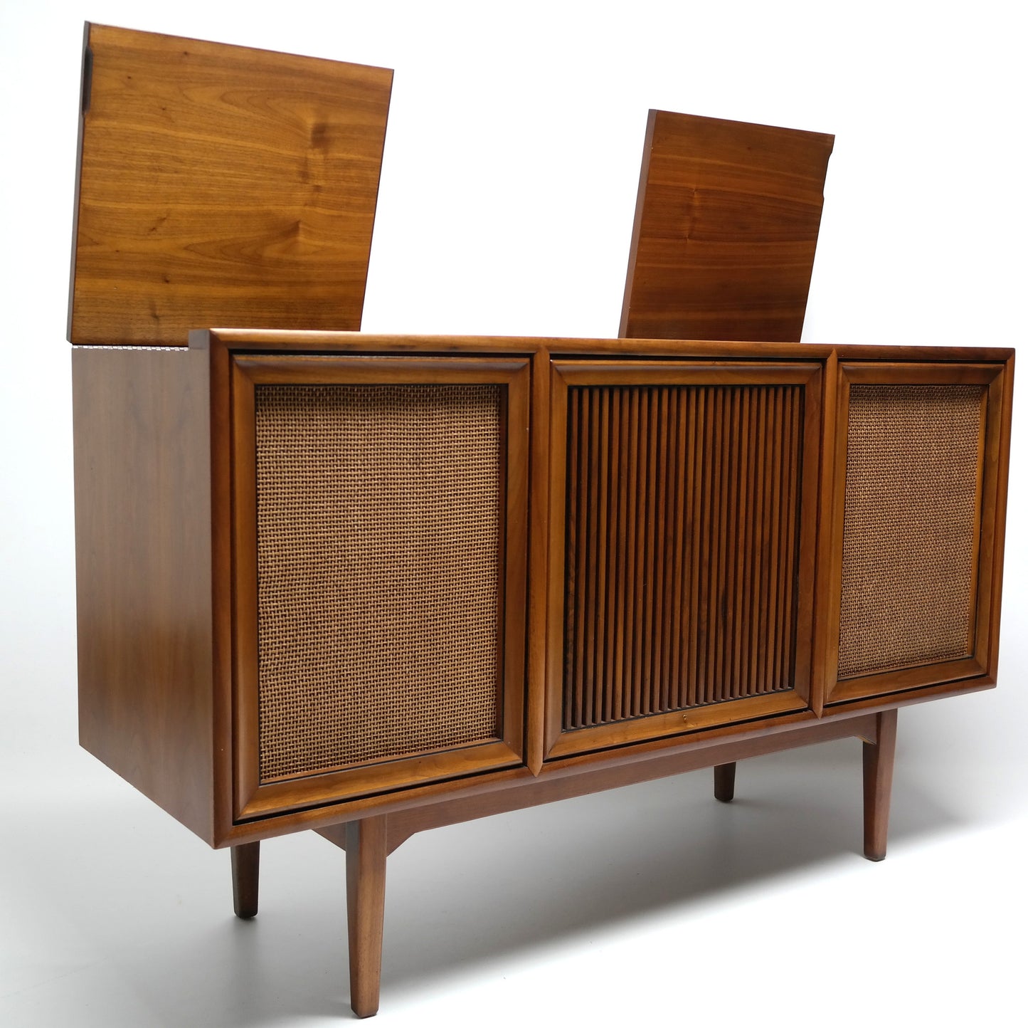 Mid Century Modern Stereo Console By Motorola Record Changer - AM/FM- Tuner - Bluetooth The Vintedge Co.