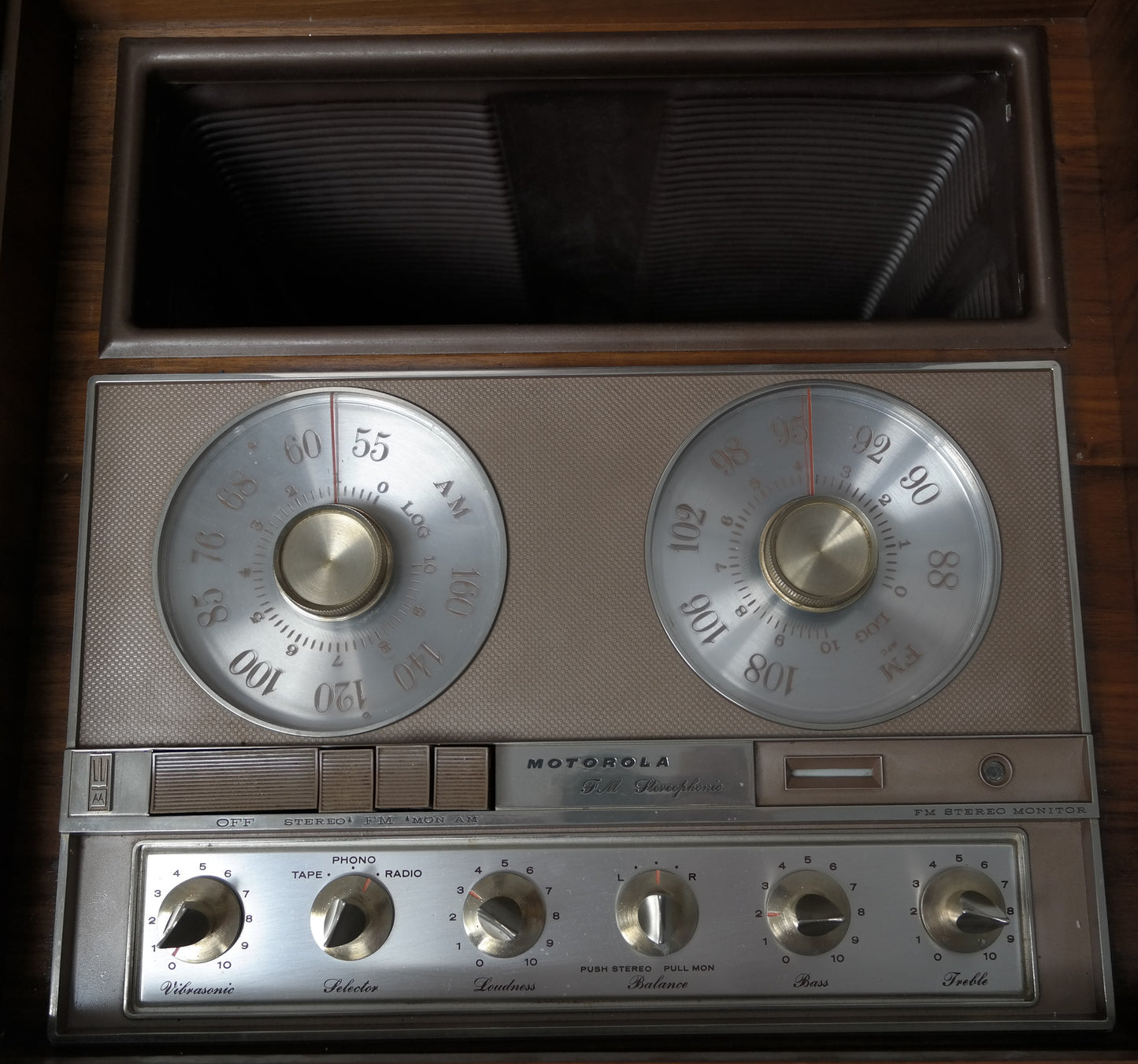 Mid Century Modern Stereo Console By Motorola Record Changer - AM/FM- Tuner - Bluetooth The Vintedge Co.