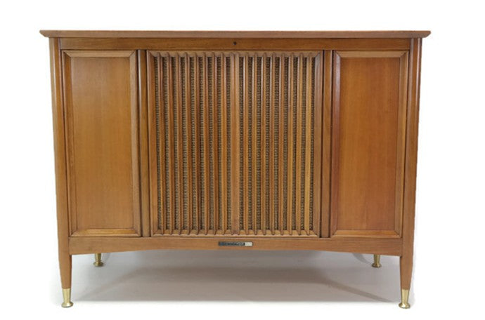 **SOLD OUT** 60's RCA 3-CHANNEL Vintage Record Player Changer Stereo Console The Vintedge Co.