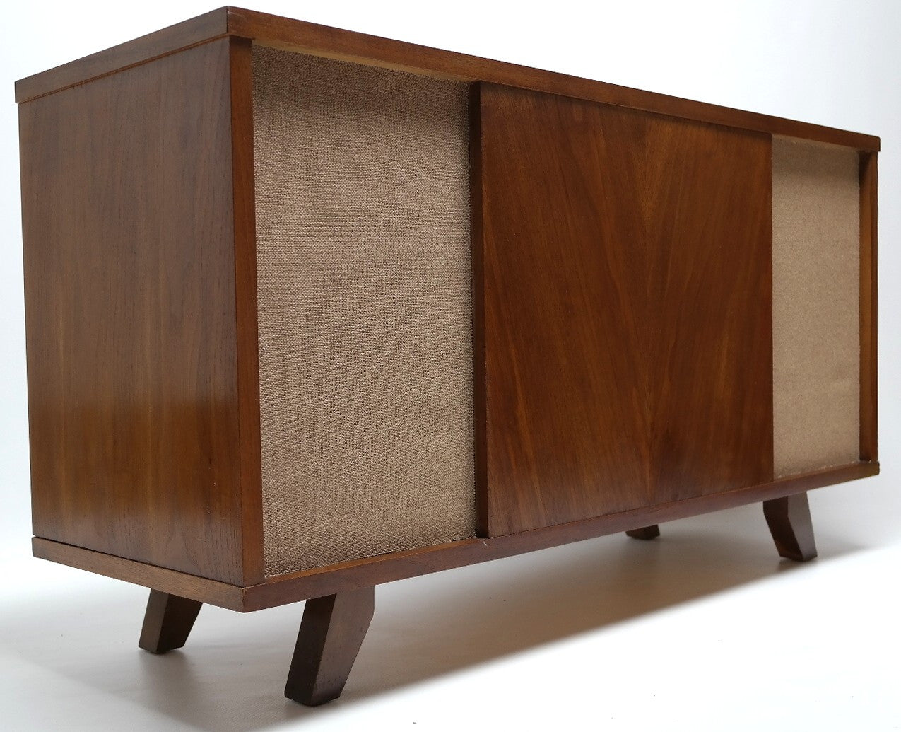 Mid Century Modern Stereo Curtis Mathis Console Record Changer - AM/FM- Tuner - Bluetooth The Vintedge Co.