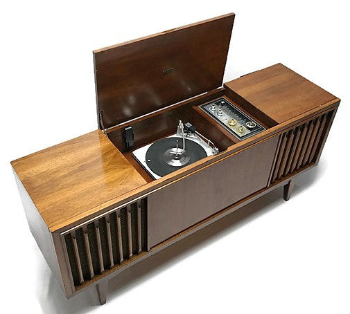 Mid Century Modern Zenith Vintage Stereo Console - Record Player Changer - AM/FM Tuner - Bluetooth The Vintedge Co.