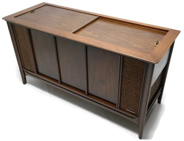 Mid Century Modern Magnavox Astrosonic Vintage Stereo Console - Record Player Changer - AM/FM Tuner - Bluetooth The Vintedge Co.