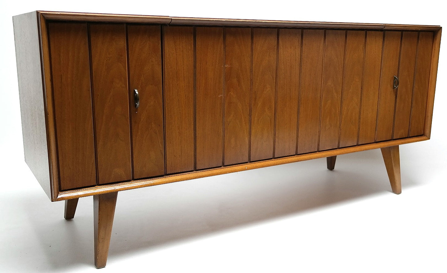 Mid Century Zenith Stereo Console Louver Doors Record Player Changer - Bluetooth -  AM/FM Tuner The Vintedge Co.
