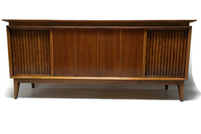 **SOLD OUT** SILVERTONE Vintage Record Player Changer Stereo Console The Vintedge Co.