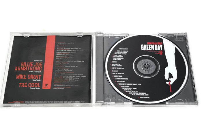GREEN DAY - Compact Disc CD - AMERICAN IDIOT The Vintedge Co.