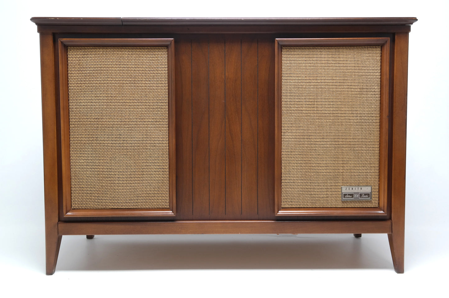 MCM STEREO - 60's - Mid Century Console Record Player - Bluetooth iPod iPhone Android Input AM/FM Tuner The Vintedge Co.