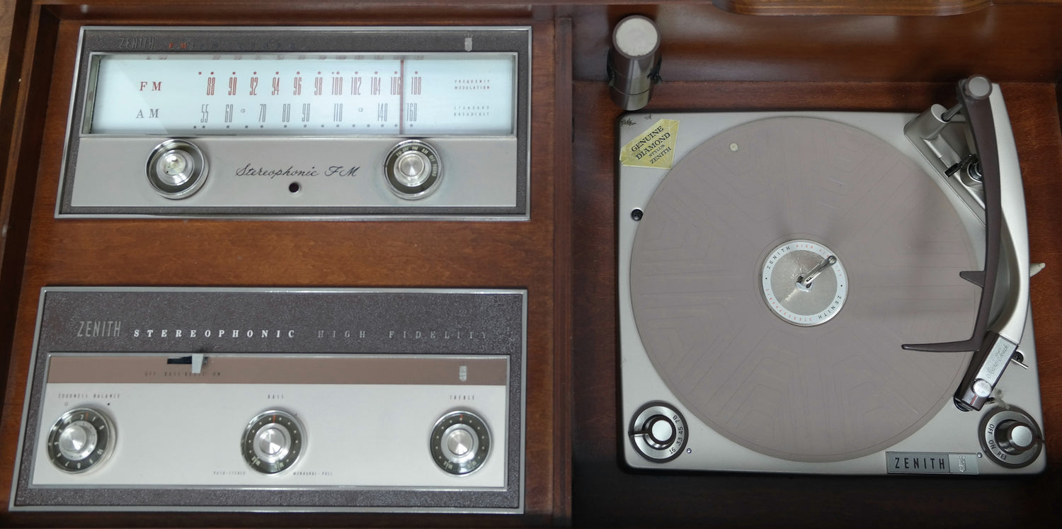 MCM STEREO - 60's - Mid Century Console Record Player - Bluetooth iPod iPhone Android Input AM/FM Tuner The Vintedge Co.
