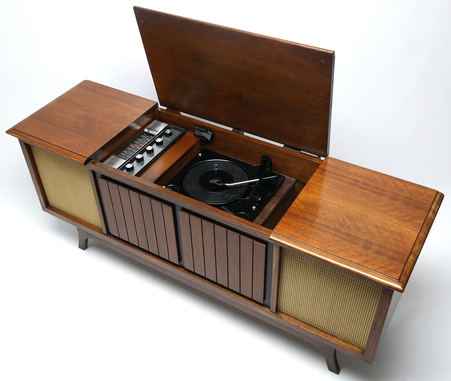 MCM Silvertone STEREO - 60's - Mid Century Console Record Player - Bluetooth iPod iPhone Android Input AM/FM Tuner The Vintedge Co.