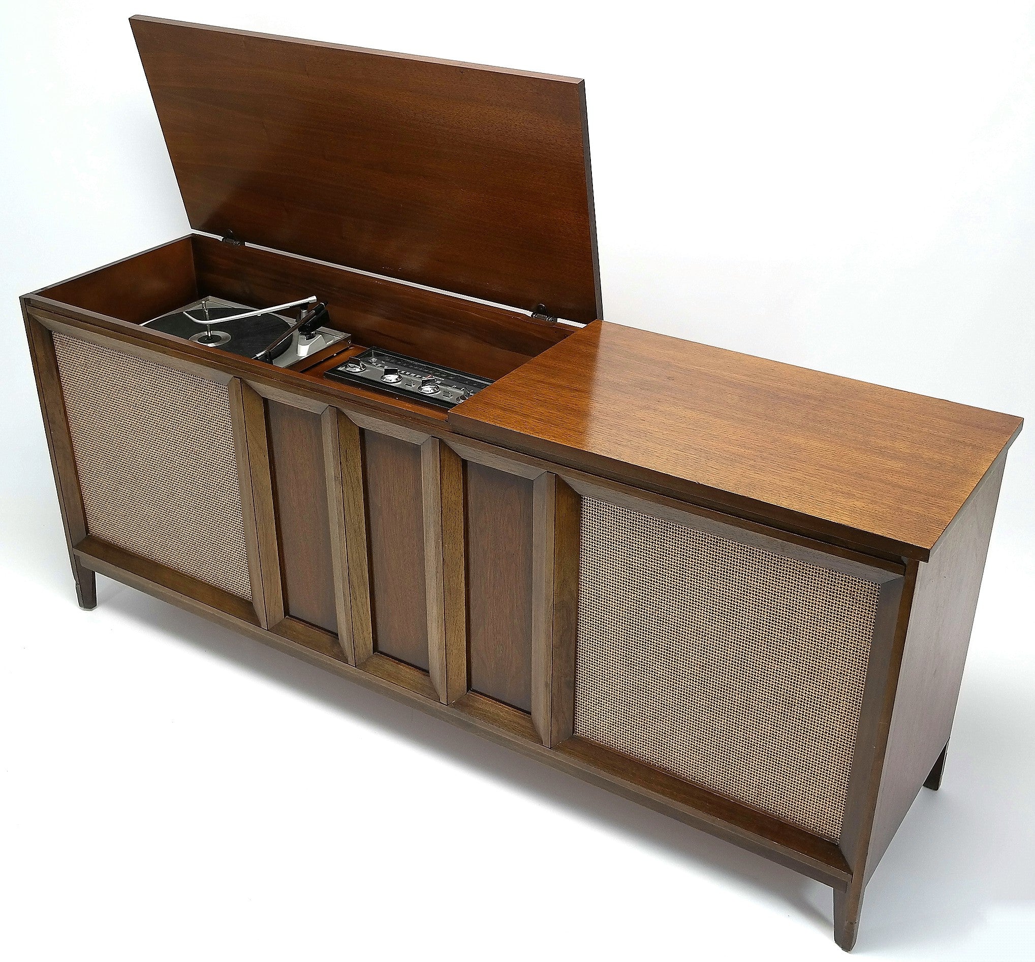 LONG AND LOW MCM STEREO - 50's - Mid Century Philco... – The Vintedge Co.