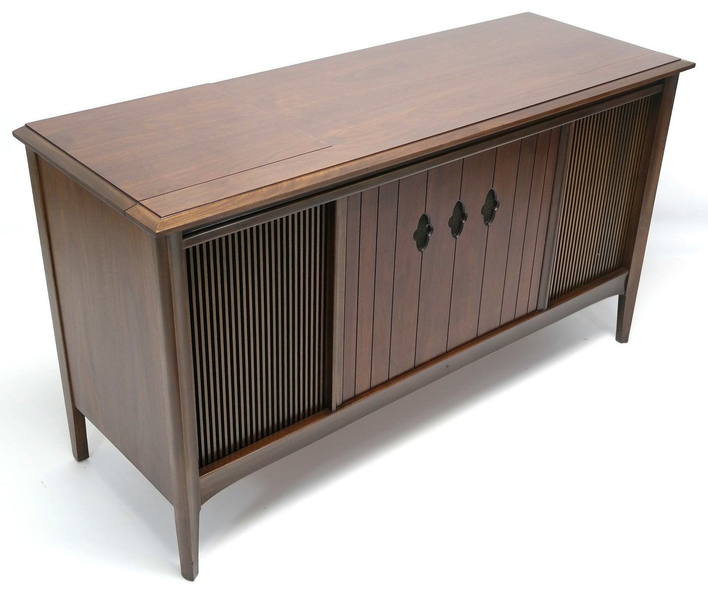 Mid Century Sylvania Stereo Console Record Player - Bluetooth iPod iPhone Android Input AM/FM Tuner The Vintedge Co.