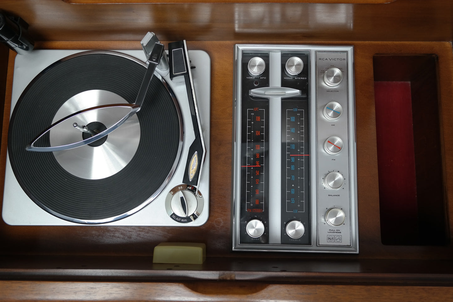 Mid Century Modern RCA STEREO CONSOLE - 50's - Mid Century RCA Record Player - Bluetooth - AM FM The Vintedge Co.