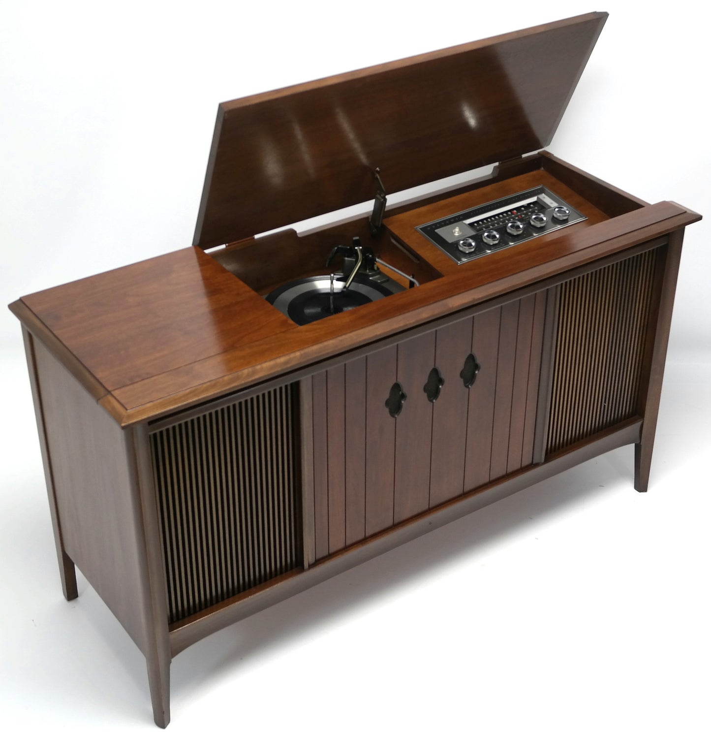 Mid Century Sylvania Stereo Console Record Player - Bluetooth iPod iPhone Android Input AM/FM Tuner The Vintedge Co.