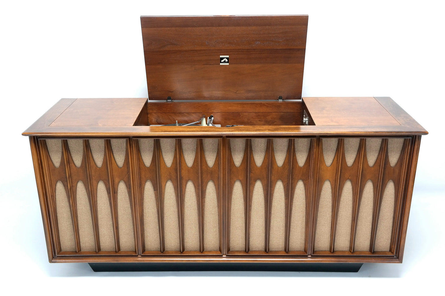 MCM - 60's - Mid Century RCA Stereo Console Record Player - Bluetooth - Input AM/FM Tuner The Vintedge Co.